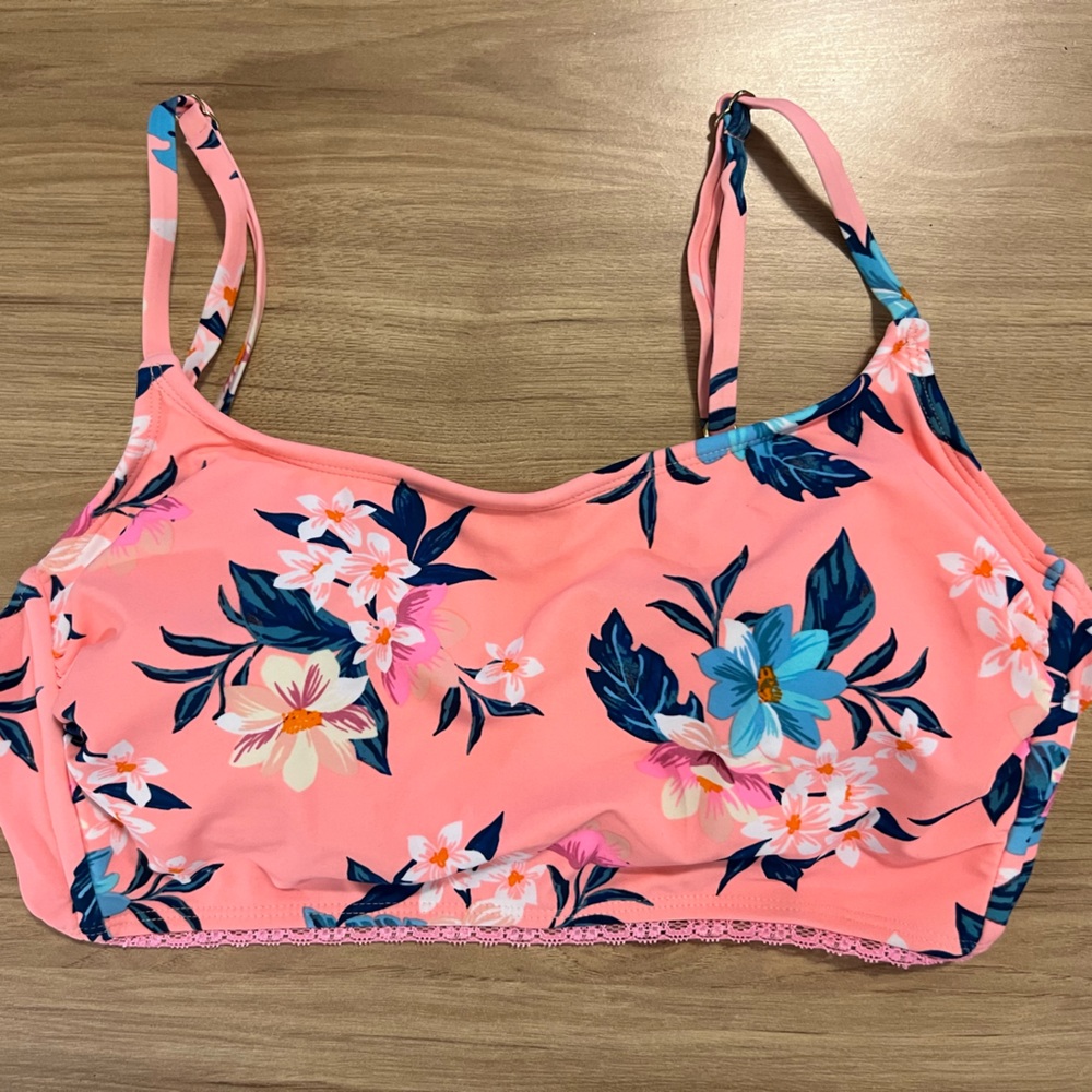 Vibrant floral bikini top NWOT